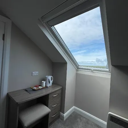 Glasha Meadows B&B 둘린