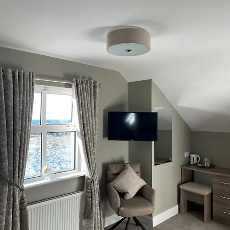 Glasha Meadows Bed & Breakfast 4*