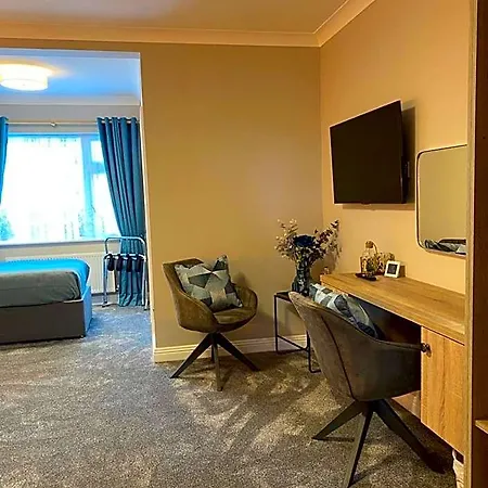 Glasha Meadows فندق مبيت وإفطار دولين