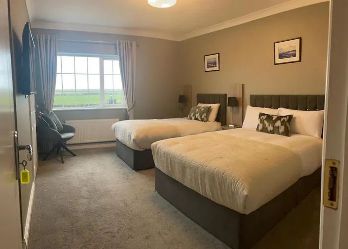 Glasha Meadows Bed & Breakfast 4*